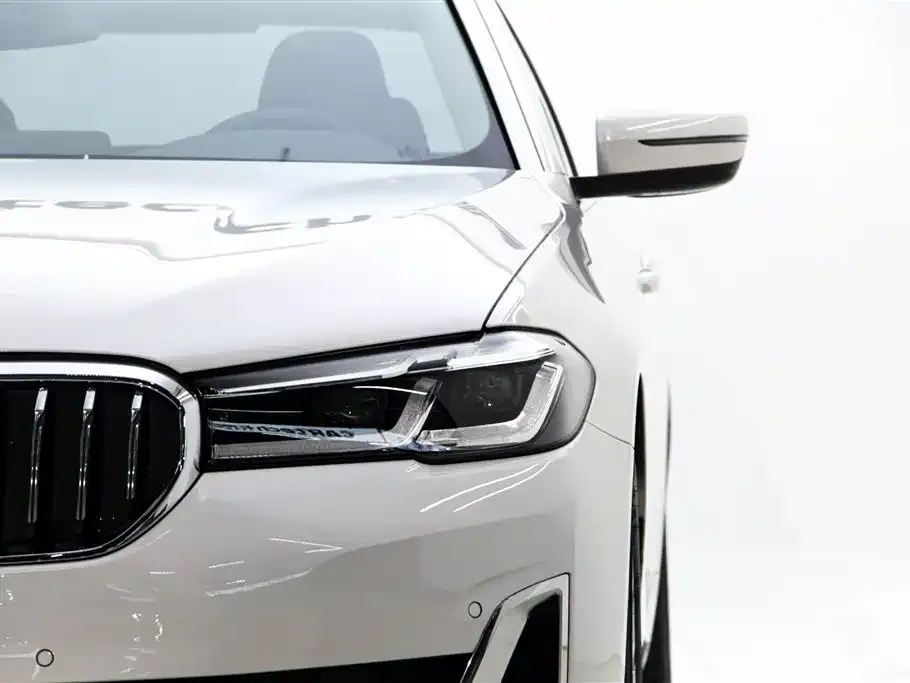 BMW 5 Series 2022 из CN, фото 9