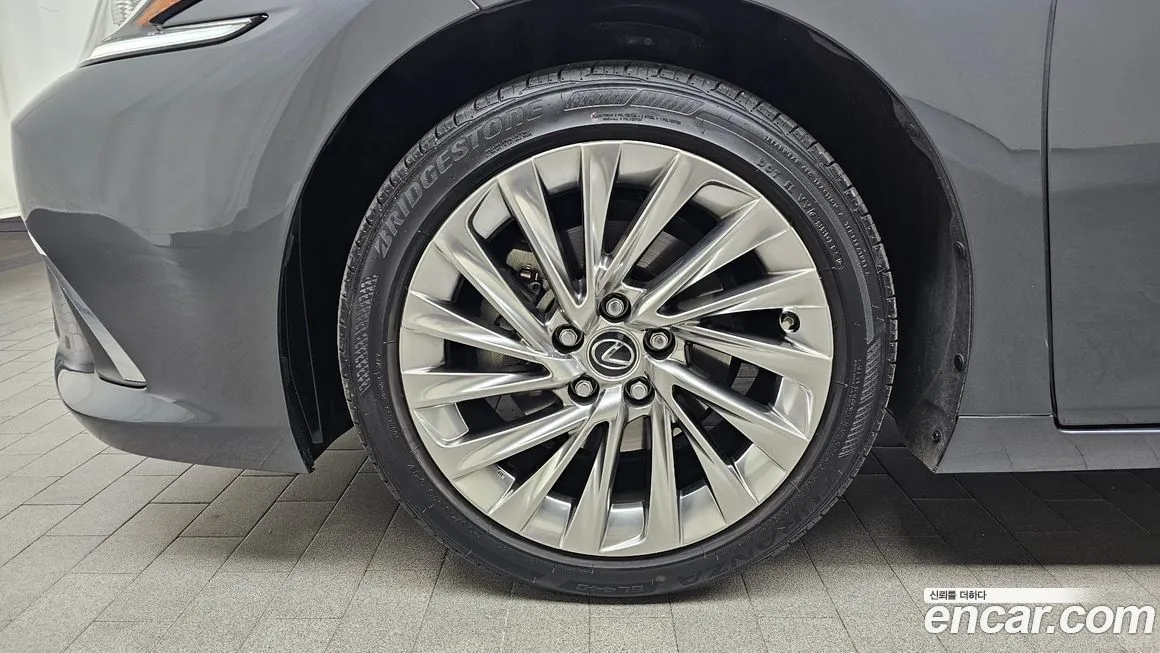 Lexus ES 2023 из KR, фото 5