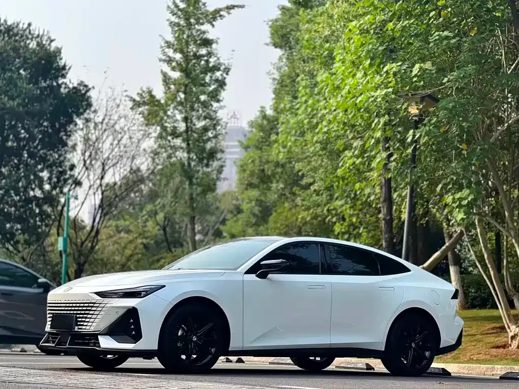 Changan UNI-V 2024 из CN, фото 1