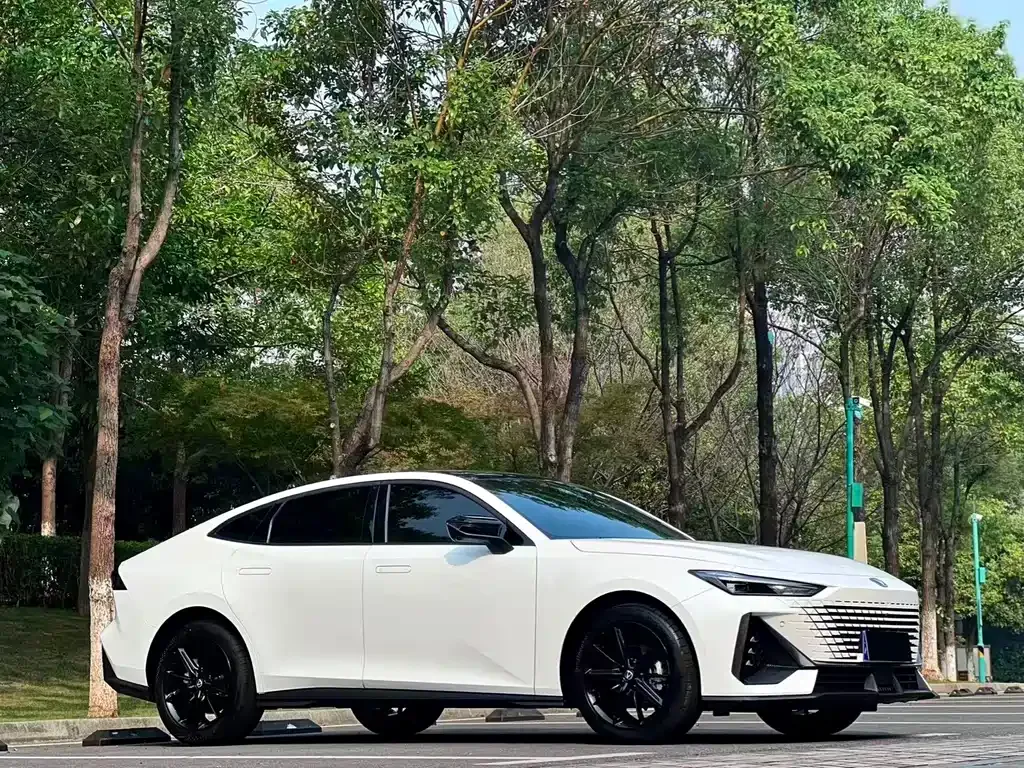 Changan UNI-V 2024 из CN, фото 3