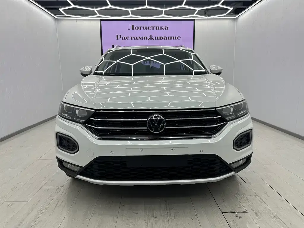 Volkswagen T-Roc 2023 из CN, фото 3