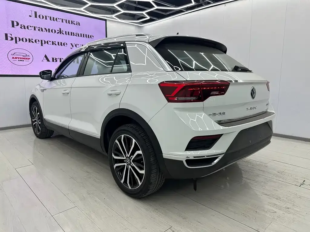 Volkswagen T-Roc 2023 из CN, фото 7