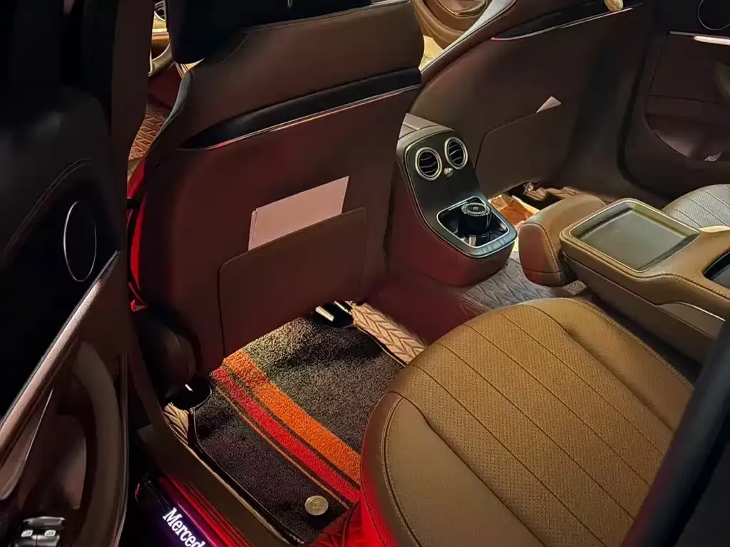 Mercedes-Benz E-Class 2023 из CN, фото 5