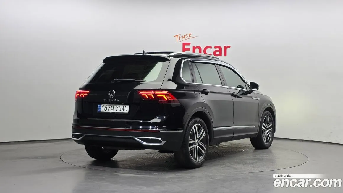 Volkswagen Tiguan 2023 из KR, фото 2