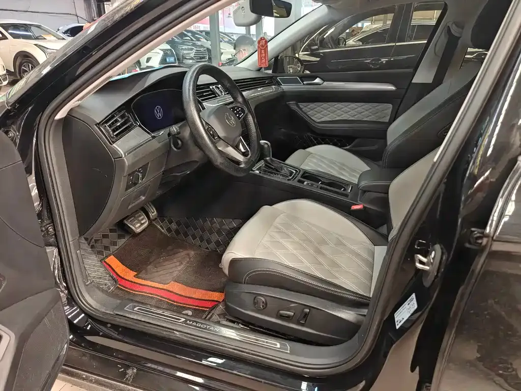 Volkswagen Magotan 2023 из CN, фото 4