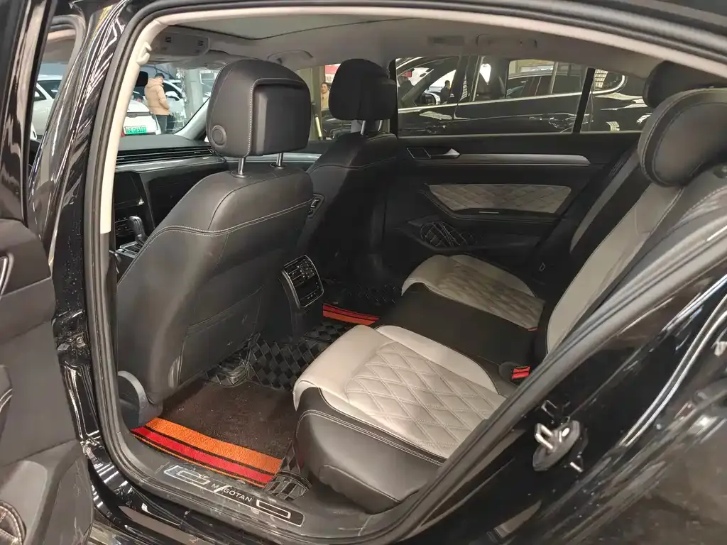 Volkswagen Magotan 2023 из CN, фото 5