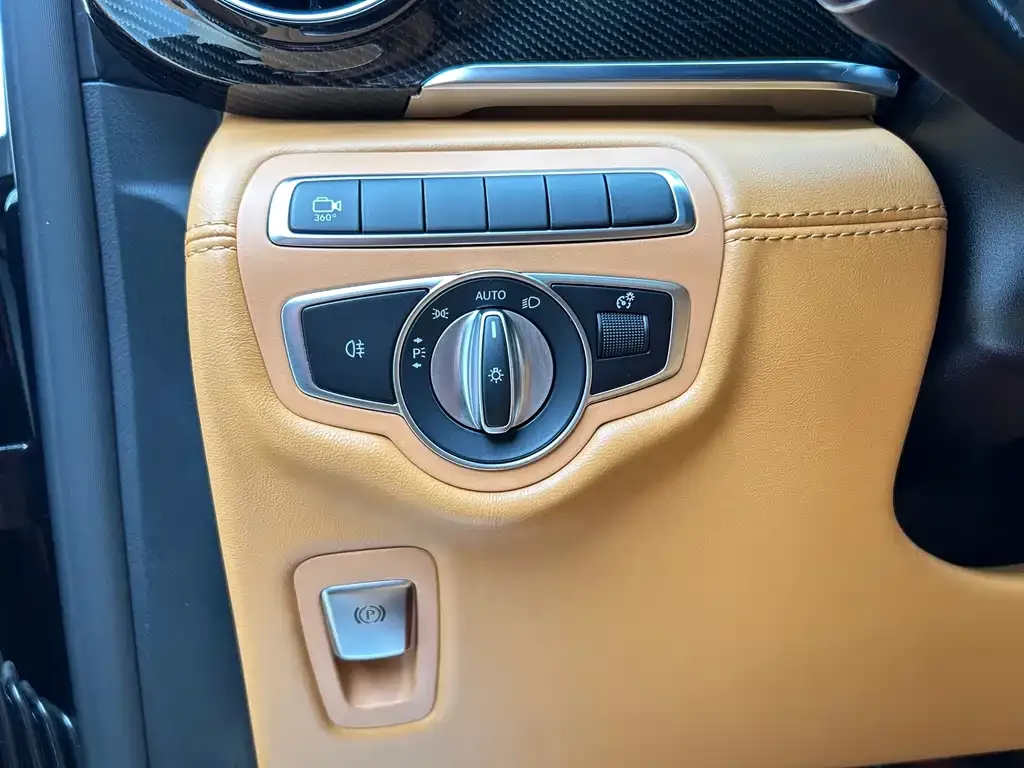 Mercedes-Benz V-Class 2022 из CN, фото 6