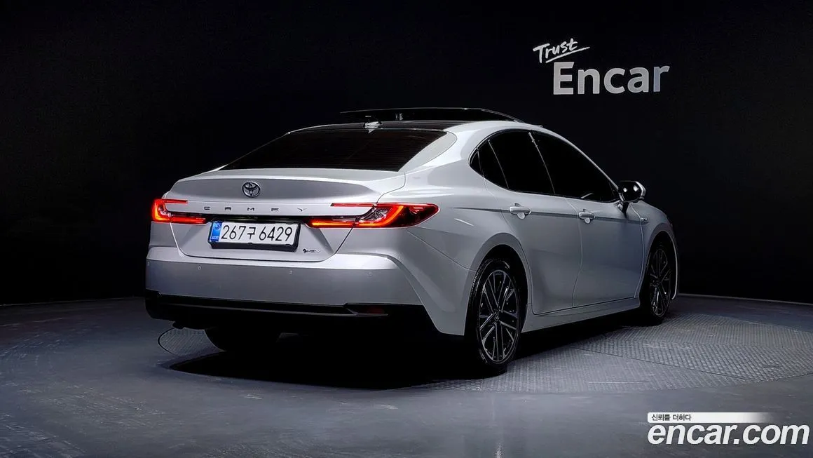 Toyota Camry 2025 из KR, фото 2