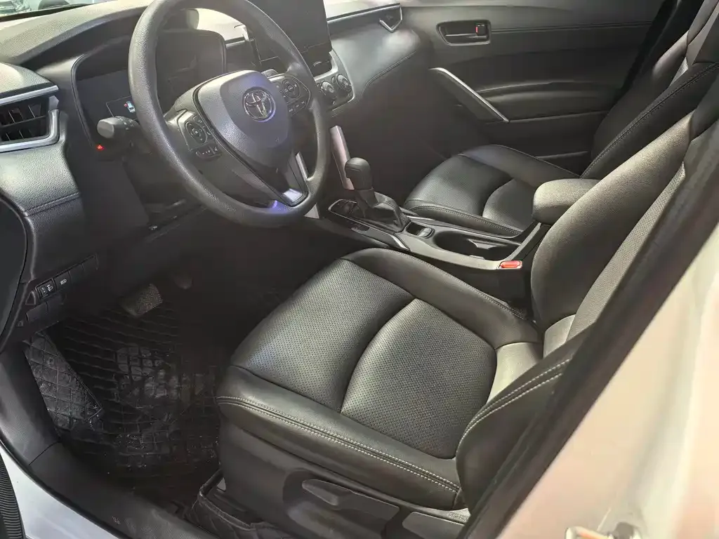 Toyota Corolla Cross 2025 из CN, фото 7