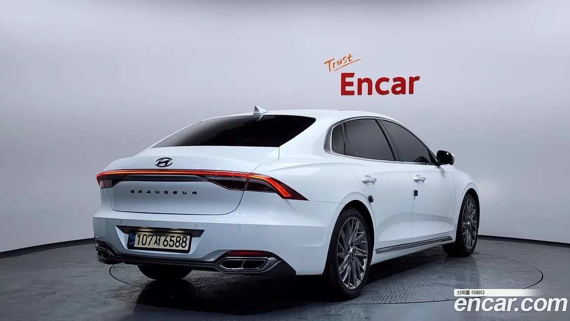 Hyundai Grandeur 2022 из KR, фото 2