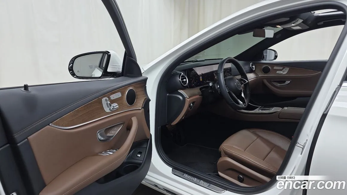 Mercedes-Benz E-Class 2023 из KR, фото 10