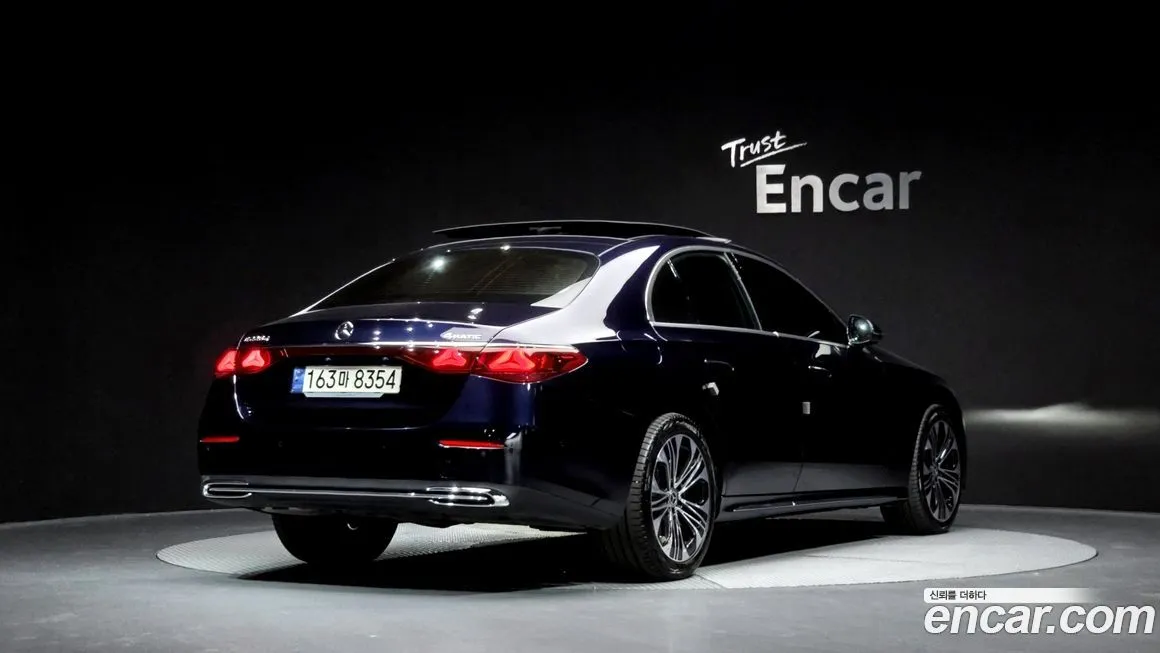 Mercedes-Benz E-Class 2024 из KR, фото 2
