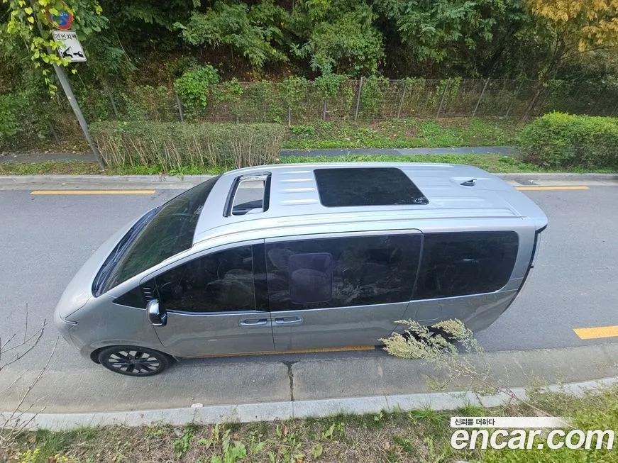 Hyundai Staria — фото 2