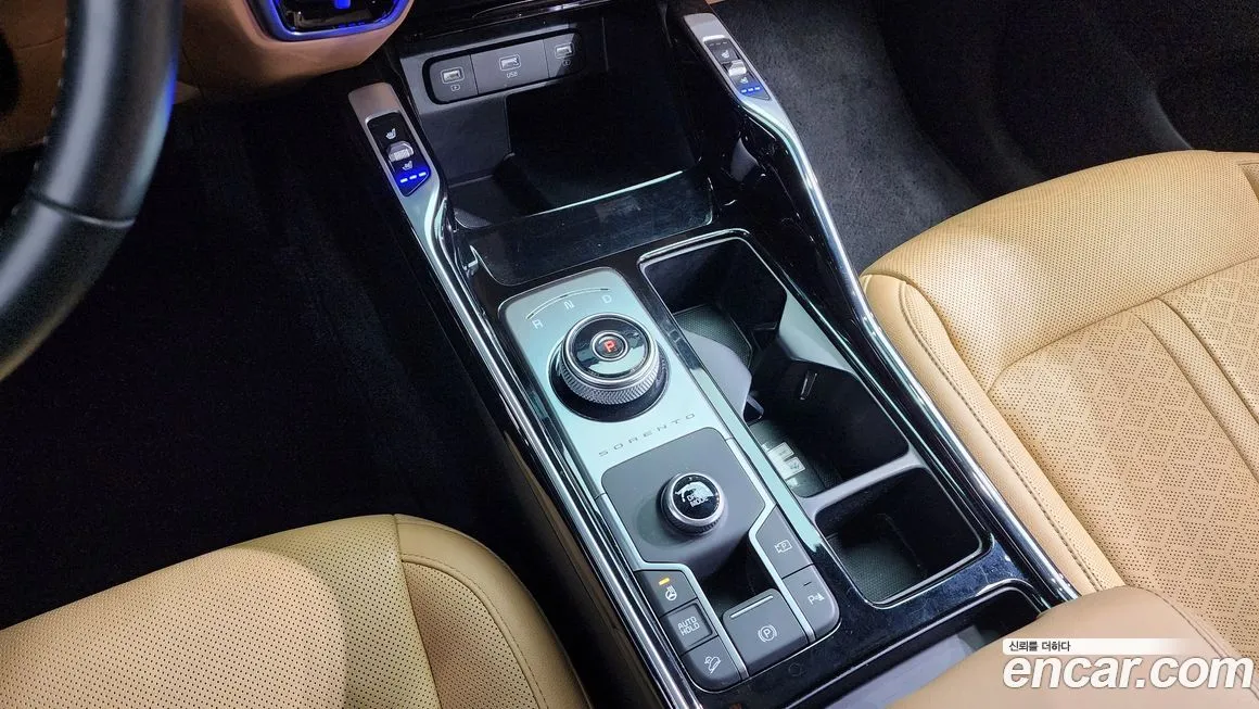 Kia Sorento — фото 9