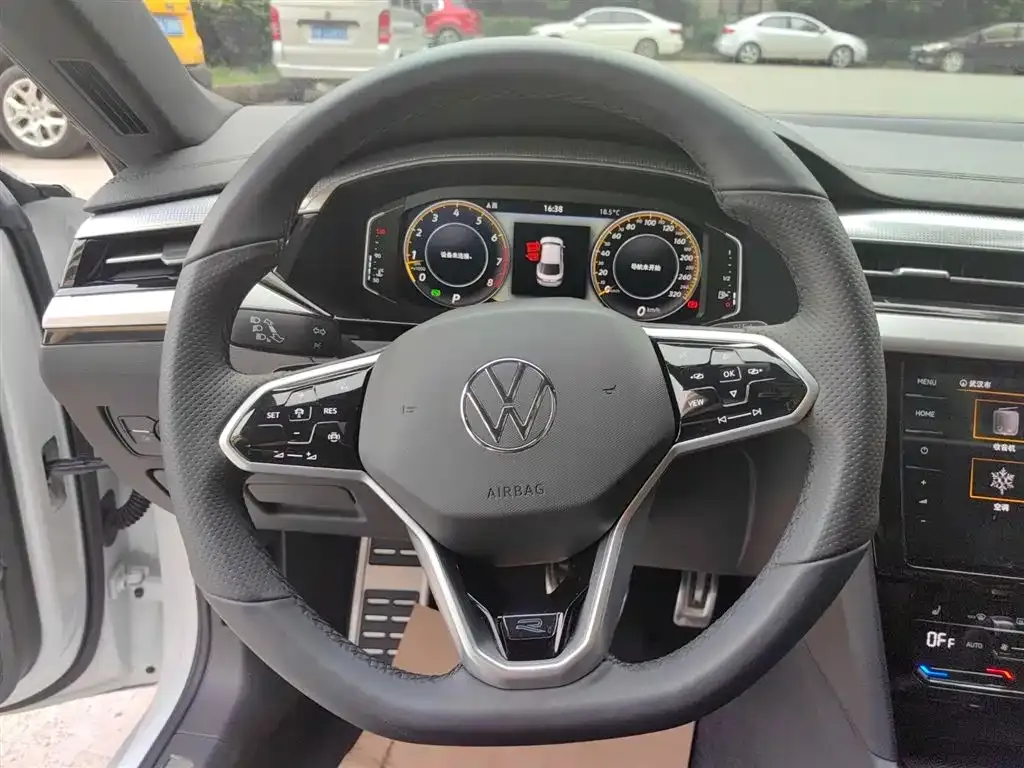 Volkswagen CC 2022 из CN, фото 10