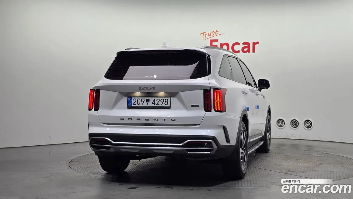 Kia Sorento — фото 4
