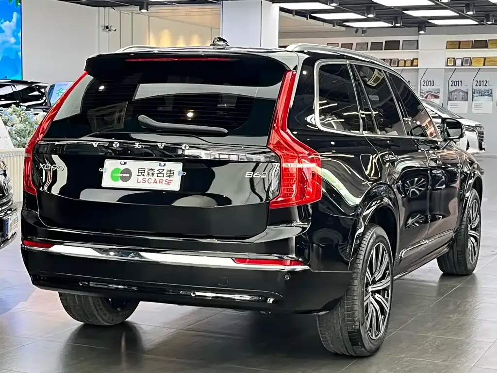 Volvo XC90 2025 из CN, фото 6
