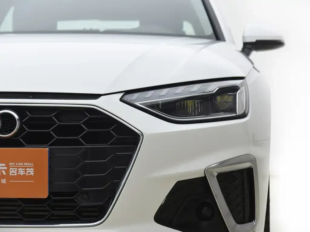 Audi A4L 2023 из CN, фото 2