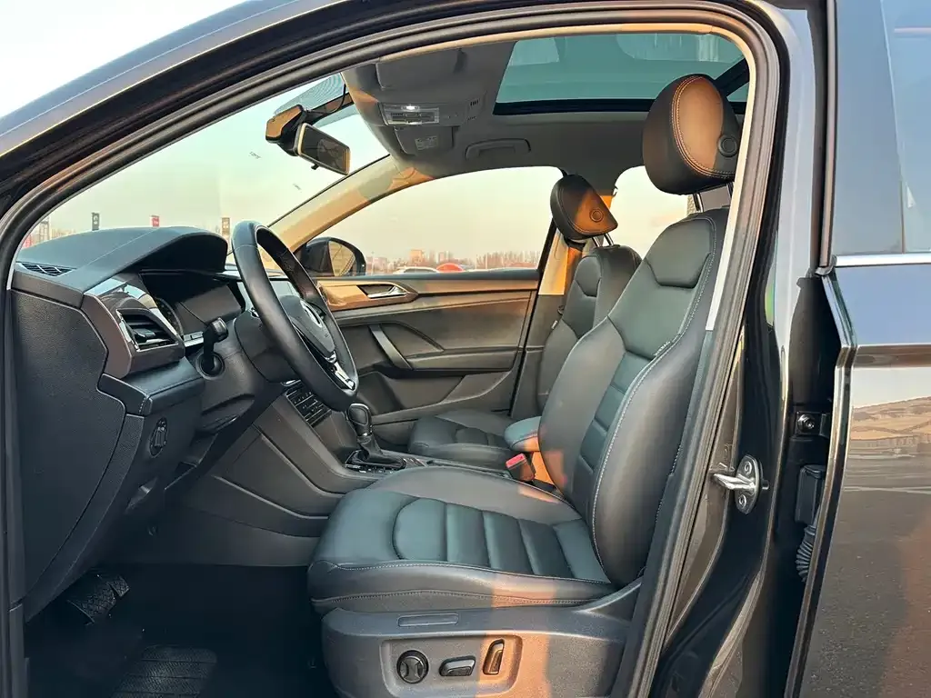 Volkswagen Tharu 2021 из CN, фото 4