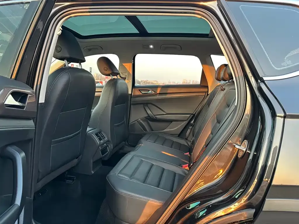 Volkswagen Tharu 2021 из CN, фото 5