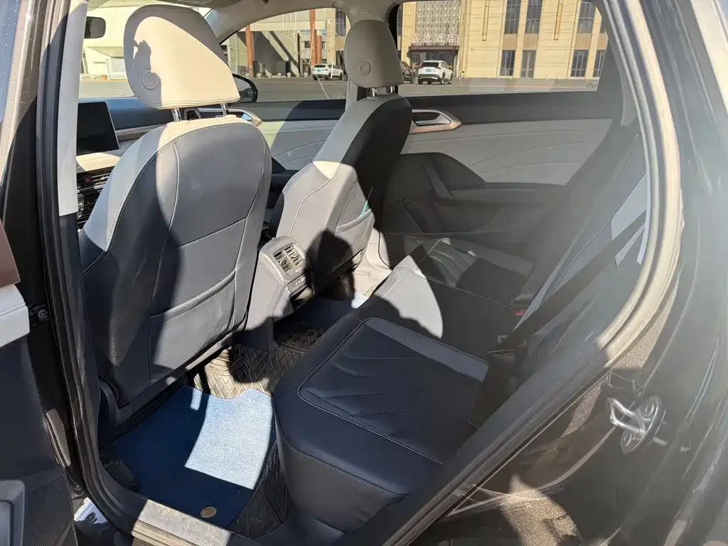 Volkswagen Tharu 2023 из CN, фото 8