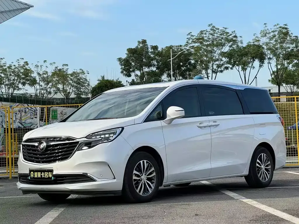 Buick GL8 2022 из CN, фото 1