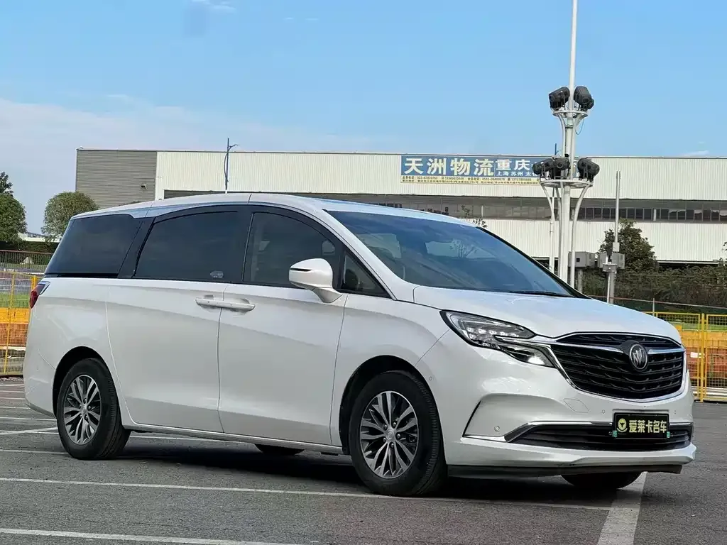 Buick GL8 2022 из CN, фото 6