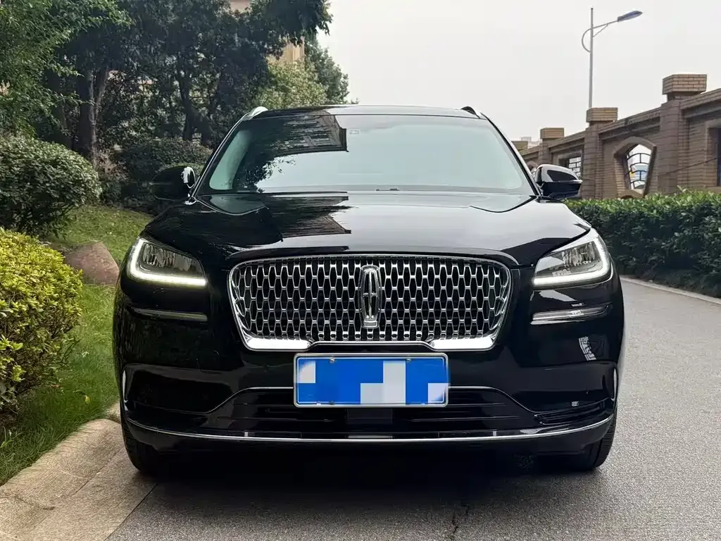 Lincoln Corsair — фото 1