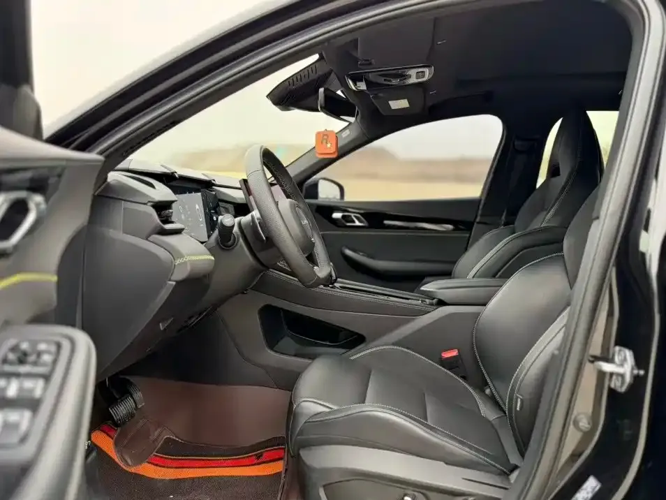 Lynk & Co 03 2024 из CN, фото 6
