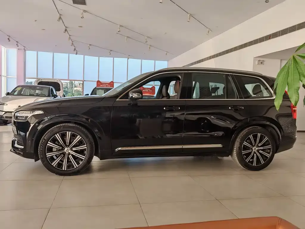 Volvo XC90 2023 из CN, фото 5