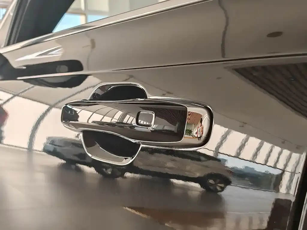 Volvo XC90 2023 из CN, фото 7