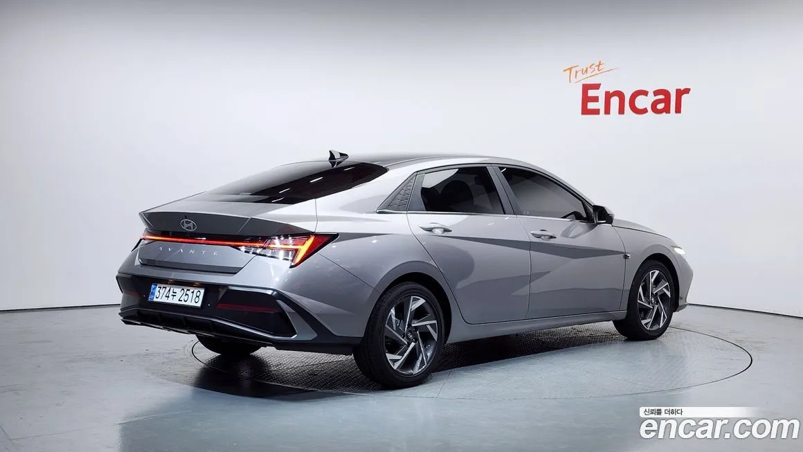 Hyundai AVANTE — фото 2