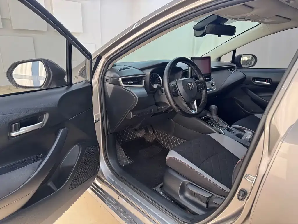 Toyota Corolla 2021 из CN, фото 7