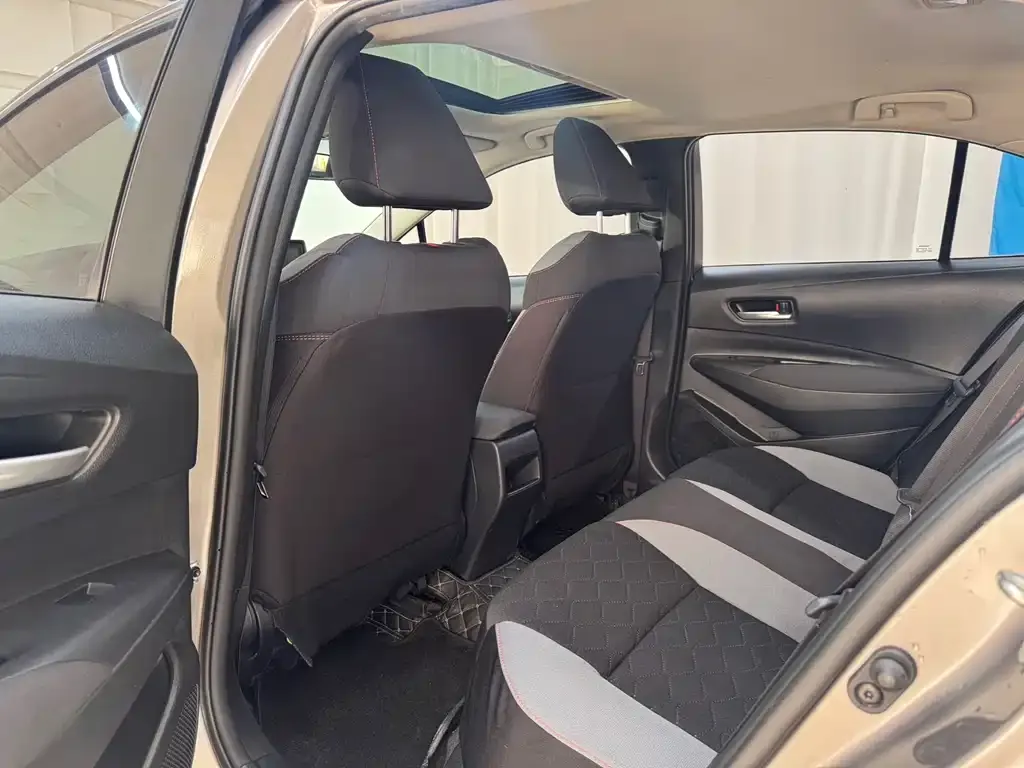 Toyota Corolla 2021 из CN, фото 8