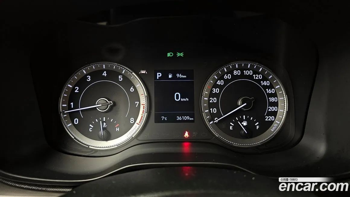 Hyundai Venue 2021 из KR, фото 8