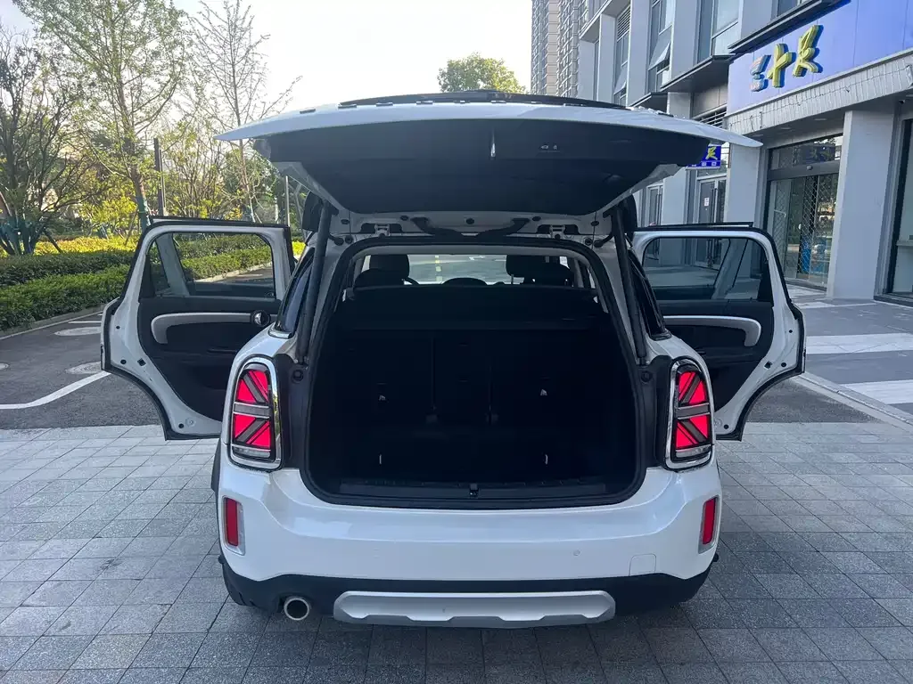 [object Object] Mini Countryman 2023 из CN, фото 9
