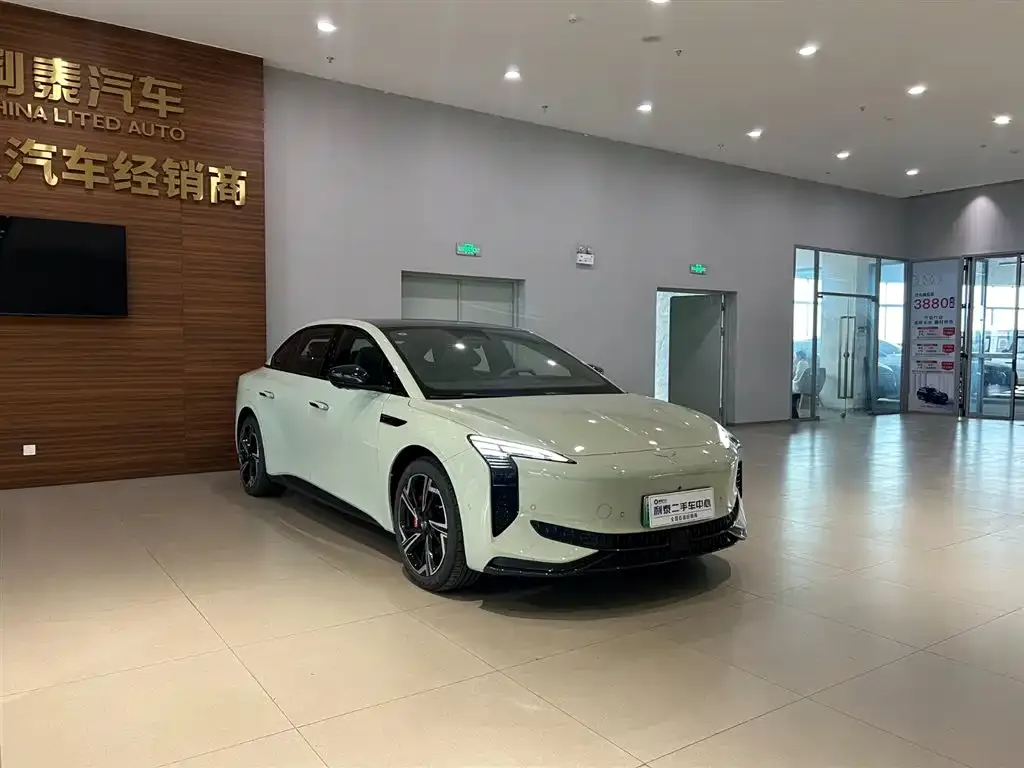 Hongqi EH7 2024 из CN, фото 3