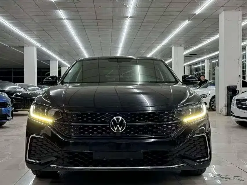 Volkswagen Passat 2022 из CN, фото 2