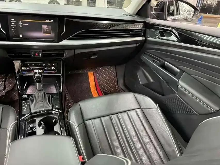 Volkswagen Passat 2022 из CN, фото 6