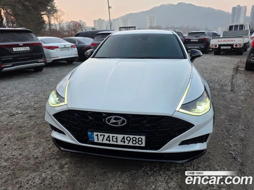 Hyundai Sonata 2022 из KR, фото 1