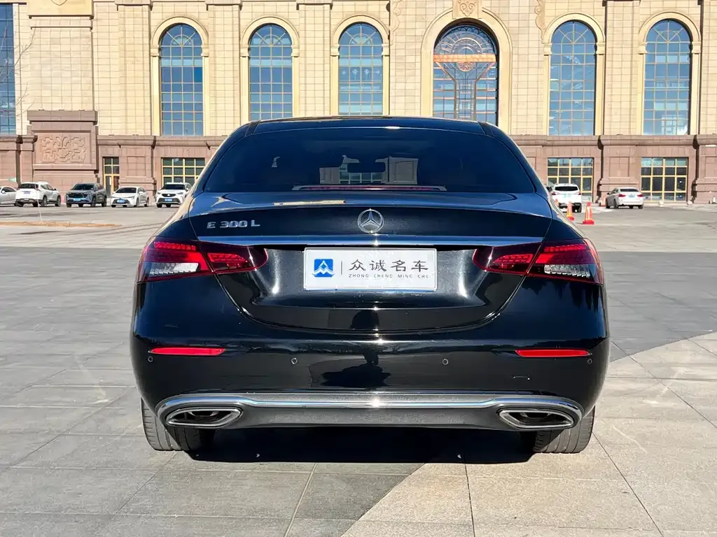 Mercedes-Benz E-Class 2023 из CN, фото 8