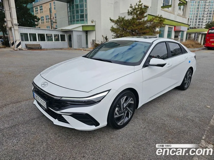 Hyundai AVANTE — фото 1