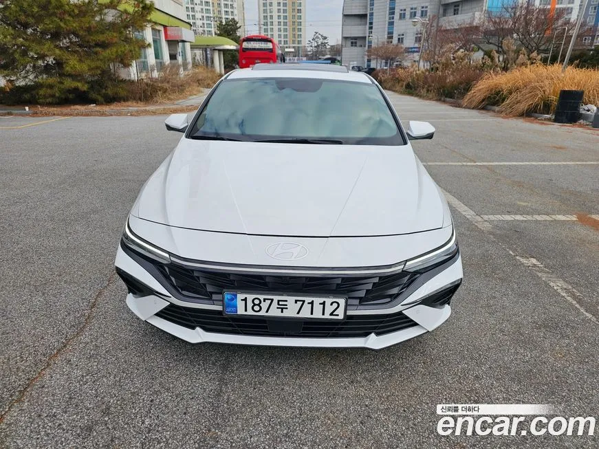 Hyundai AVANTE — фото 2