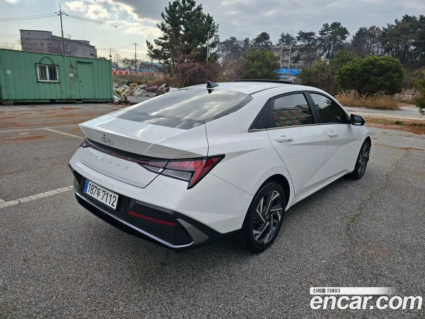 Hyundai AVANTE — фото 6