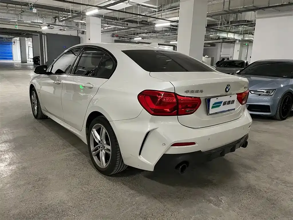 BMW 1 Series 2022 из CN, фото 4