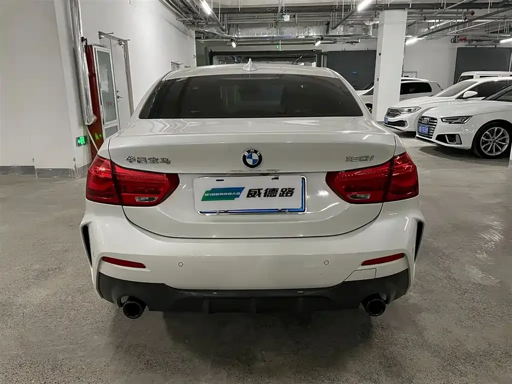 BMW 1 Series 2022 из CN, фото 5