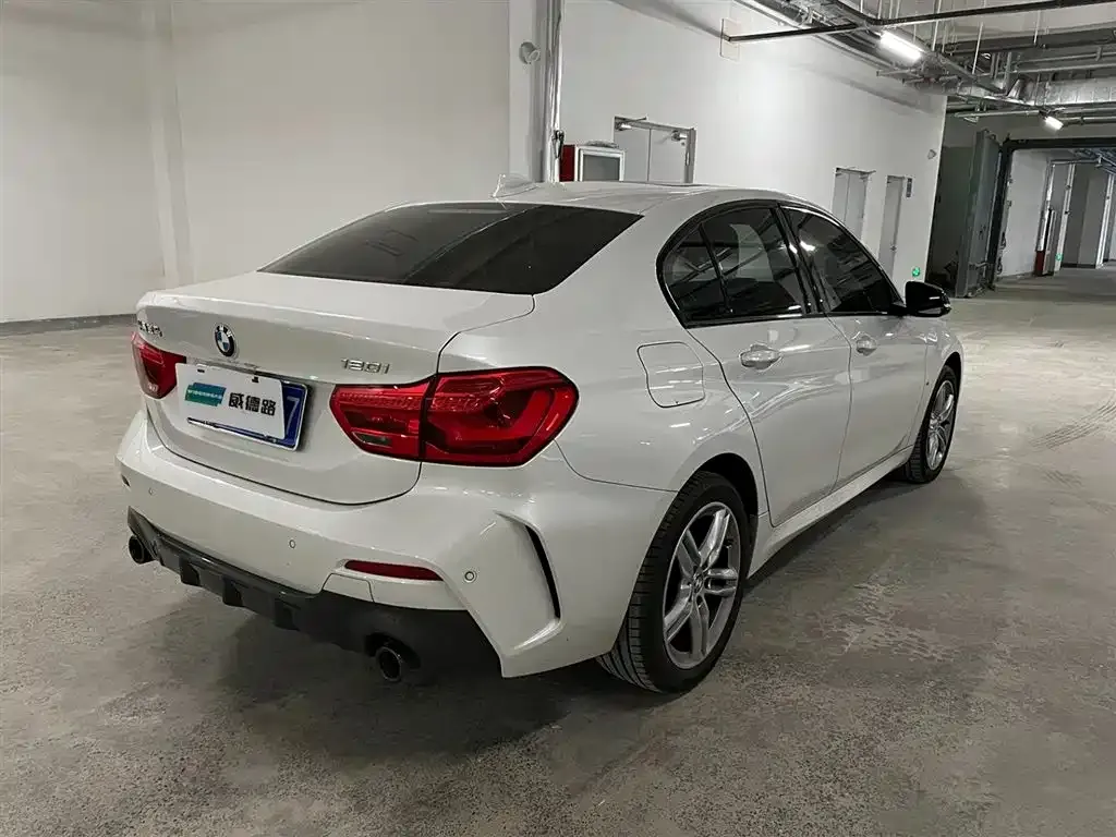 BMW 1 Series 2022 из CN, фото 6