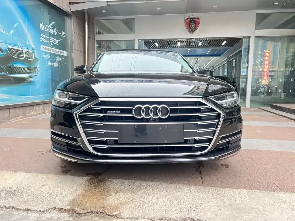 Audi A8 2021 из CN, фото 2