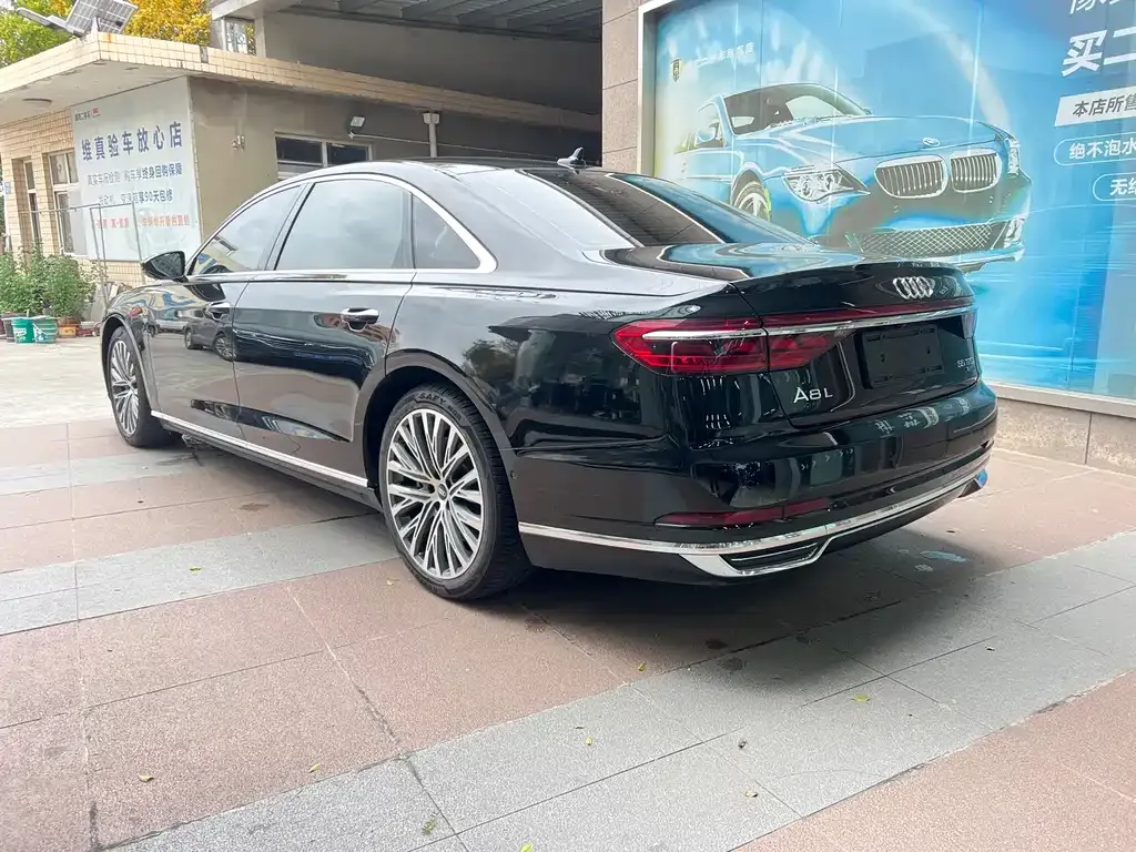 Audi A8 2021 из CN, фото 4