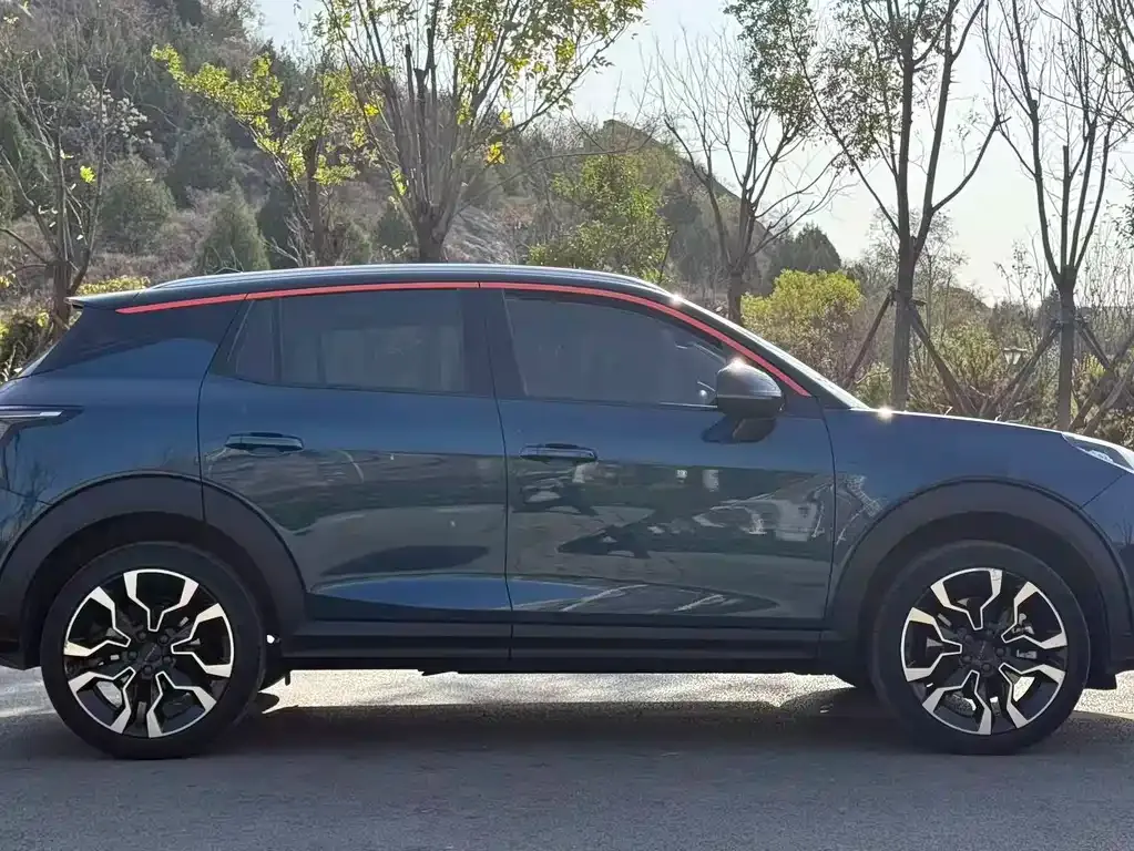 Lynk & Co 06 2021 из CN, фото 4